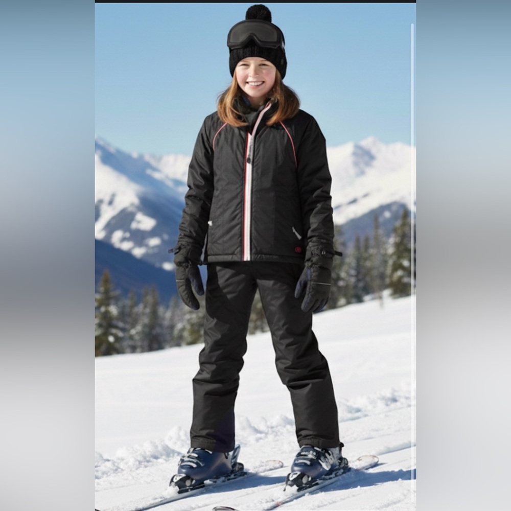 🏂  Girls’ Black Ski / Winter Jacket - Size Medium